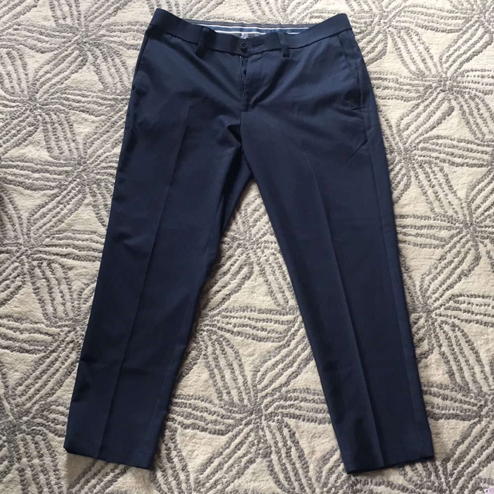 Haggar men’s dress pants in navy, size 34x29